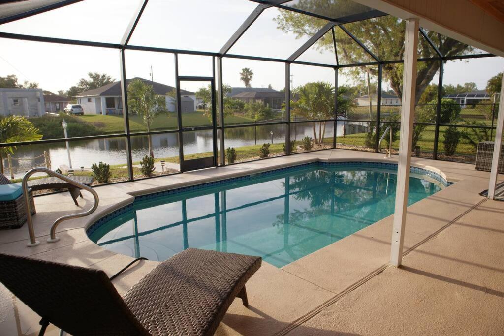 Cozy Retreat, Heated Pool, Water Canal, Bikes,3 Bedroom Cape Coral Eksteriør bilde