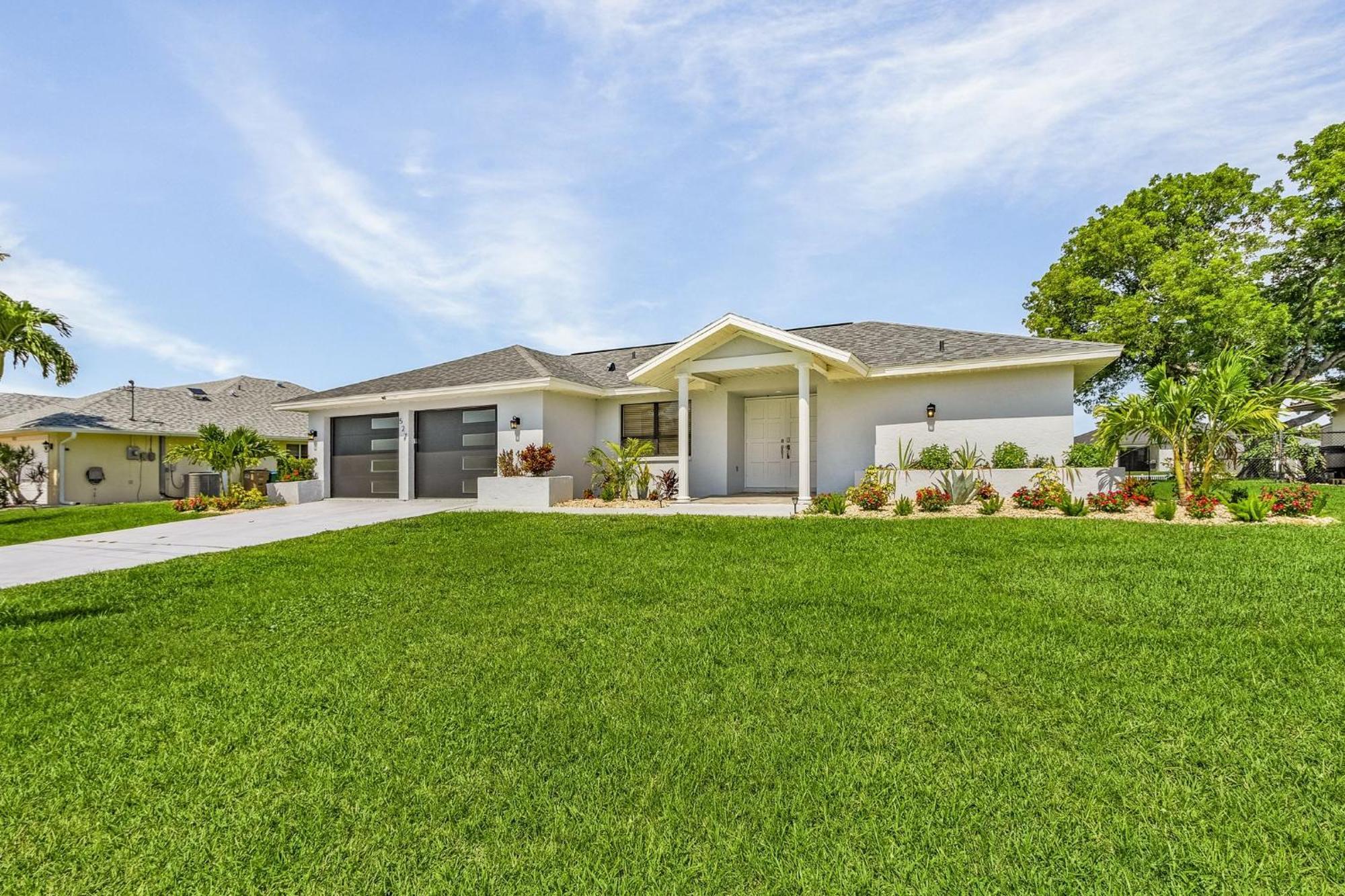 Cozy Retreat, Heated Pool, Water Canal, Bikes,3 Bedroom Cape Coral Eksteriør bilde